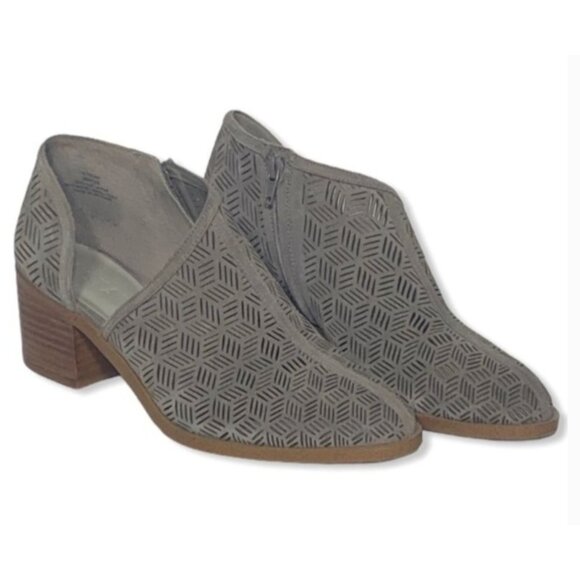 1. State Iddah Perforated Laser Cut Bootie Size 9 - Picture 2 of 8